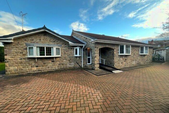 3 Bedroom Bungalow To Rent In King Street, Normanton, WF6