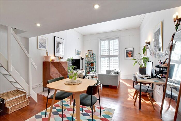 1 Bedroom Flat For Sale In Lee Terrace, Blackheath, London, SE3