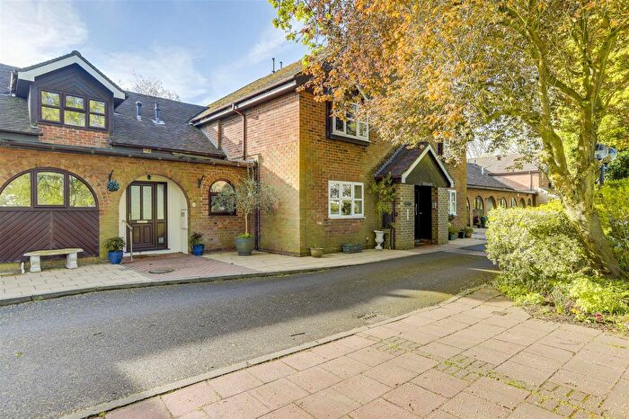 2 Bedroom Flat For Sale In Risley, Risley Hall, DE72