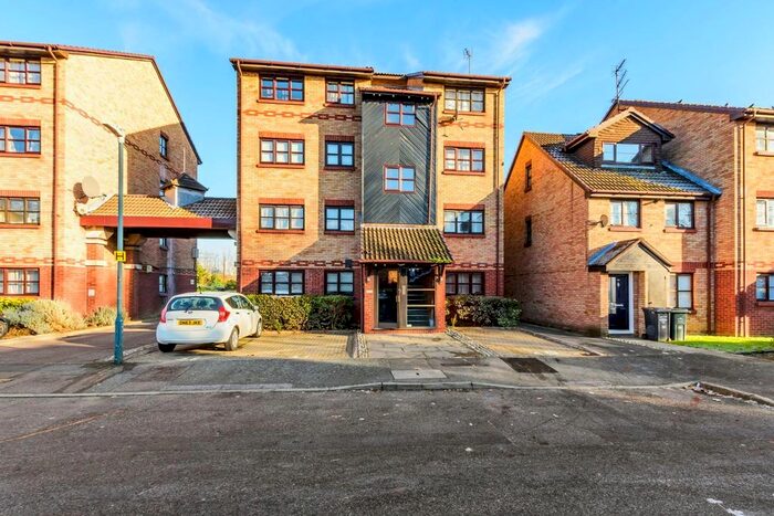 1 Bedroom Flat To Rent In Kenwyn Road, Dartford, DA1