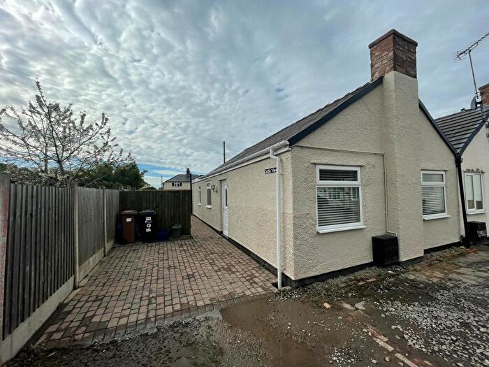 2 Bedroom Bungalow To Rent In Hawarden Road, Caergwrle, LL12