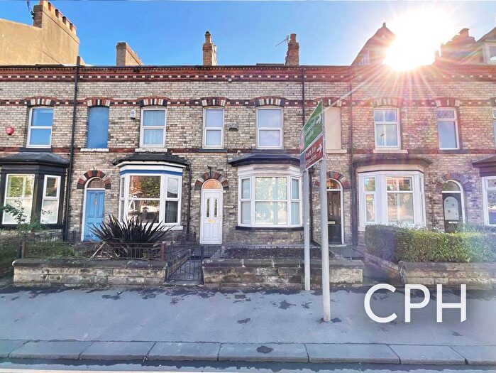 4 Bedroom Terraced House For Sale In Falsgrave Road, Scarborough, YO12