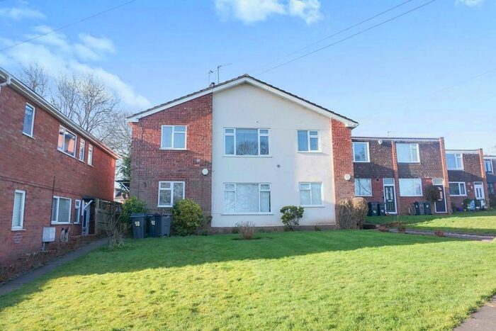 2 Bedroom Ground Maisonette To Rent In Mottrams Close, Sutton Coldfield, B72