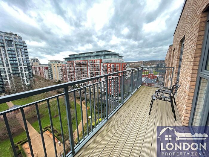 3 Bedroom Flat To Rent In Beaufort Square, Colindale, London, NW9
