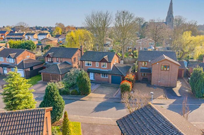 3 Bedroom Detached House For Sale In Riverside Mead, Peterborough, PE2