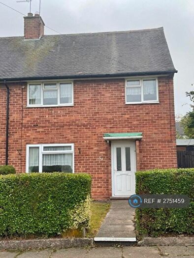 3 Bedroom Semi-Detached House To Rent In Kitwell Lane, Birmingham, B32