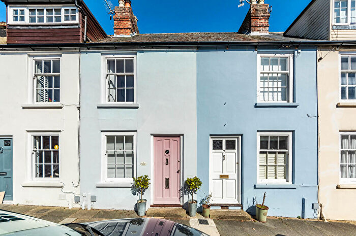 1 Bedroom Cottage For Sale In Arun Street, Arundel, BN18
