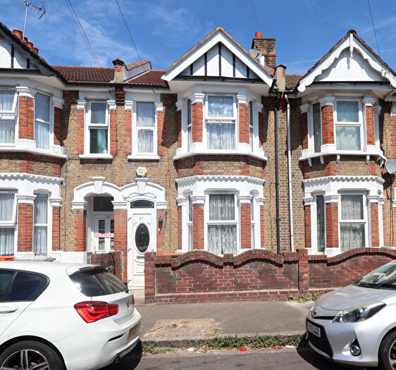 3 Bedroom Terraced House For Sale In Plaistow, E13
