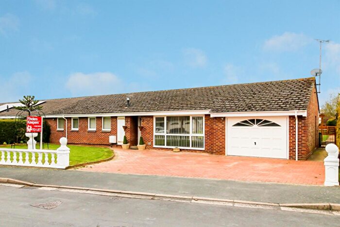 4 Bedroom Semi-Detached House To Rent In Bunyan Road, Bicester, OX26