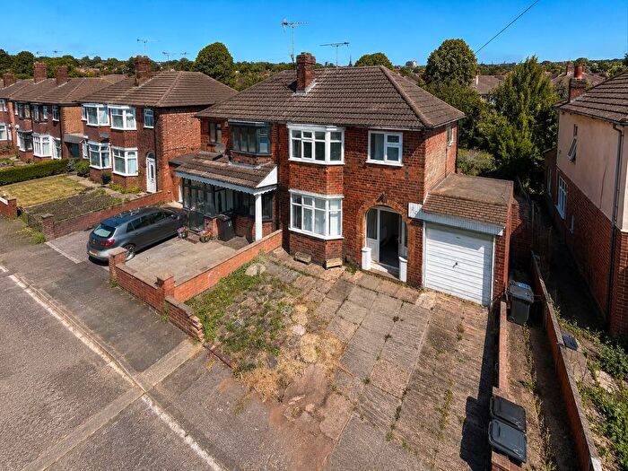 3 Bedroom Semi-Detached House To Rent In Hylion Road, Leicester, LE2