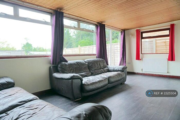 5 Bedroom Semi-Detached House To Rent In Kemsing Gardens, Canterbury, CT2