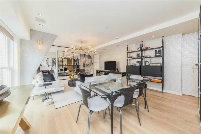 3 Bedroom Flat To Rent In Essex Street, London, WC2R