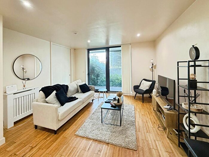 1 Bedroom Flat For Sale In Kelso Place, Manchester, M15