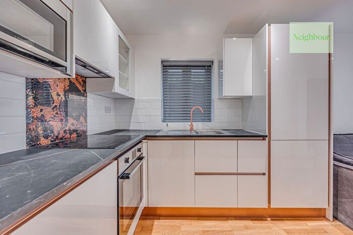 2 Bedroom Flat To Rent In London Road, Croydon, CR0