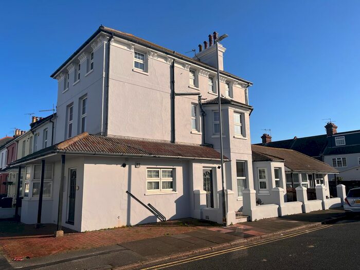 Studio To Rent In Latimer Road, Eastbourne, BN22