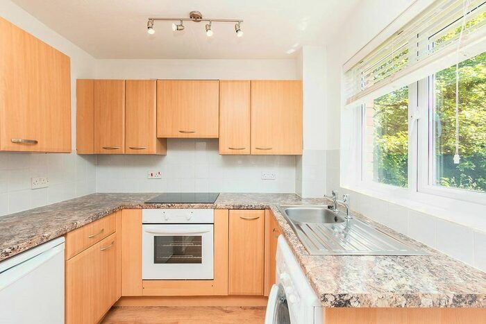 1 Bedroom Flat To Rent In Flaxfield Court, Basingstoke, Hampshire, RG21