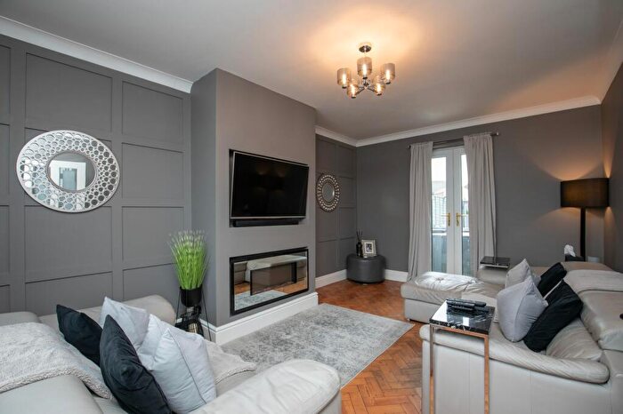 3 Bedroom Terraced House For Sale In Caeglas Avenue, Rumney, CF3