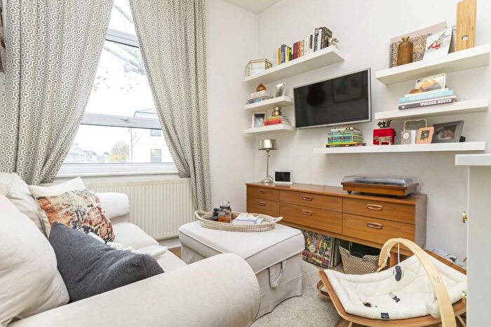 1 Bedroom Flat To Rent In Uxbridge Road, London, W7