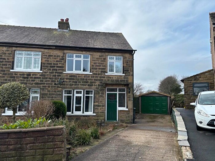 3 Bedroom Semi-Detached House For Sale In Windsor Grove, Bradford, West Yorkshire, BD13