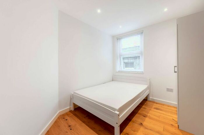 2 Bedroom Flat To Rent In Riffel Road, Willesden Green, London, NW2