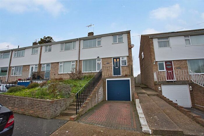3 Bedroom End Of Terrace House To Rent In St. Marys Road, Walmer, CT14