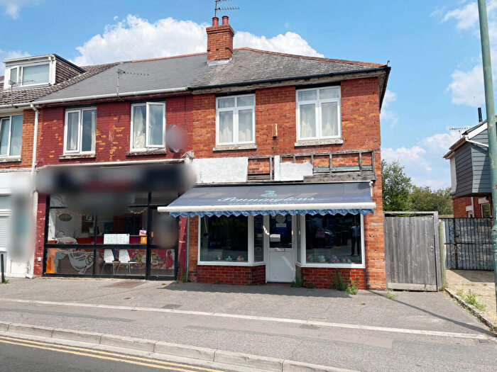 4 Bedroom Terraced House For Sale In Columbia Road, Bournemouth, BH10