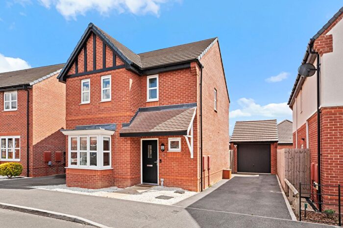 3 Bedroom Detached House For Sale In Ravel Lane, Stoke Mandeville, HP21
