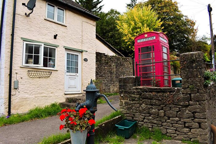 2 Bedroom Cottage For Sale In Church Hill Cottages, Stalbridge, DT10