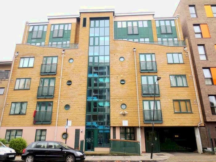 2 Bedroom Apartment To Rent In Stainsby Road, London, E14