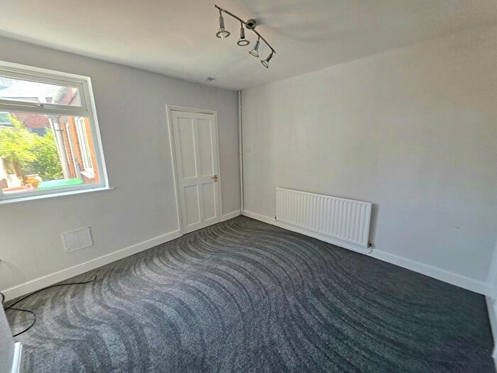 1 Bedroom Flat To Rent In Mansfield Road, Sutton-In-Ashfield, NG17