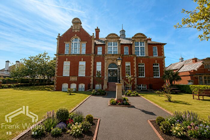 1 Bedroom Flat For Sale In Clifton Drive South, Lytham St Annes, Lancashire, FY8