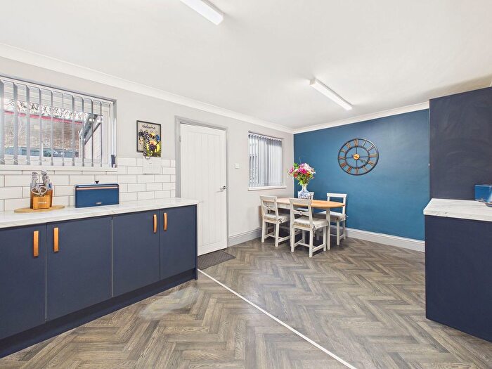 3 Bedroom Terraced House For Sale In Lingcrest, Leam Lane, Gateshead, NE9