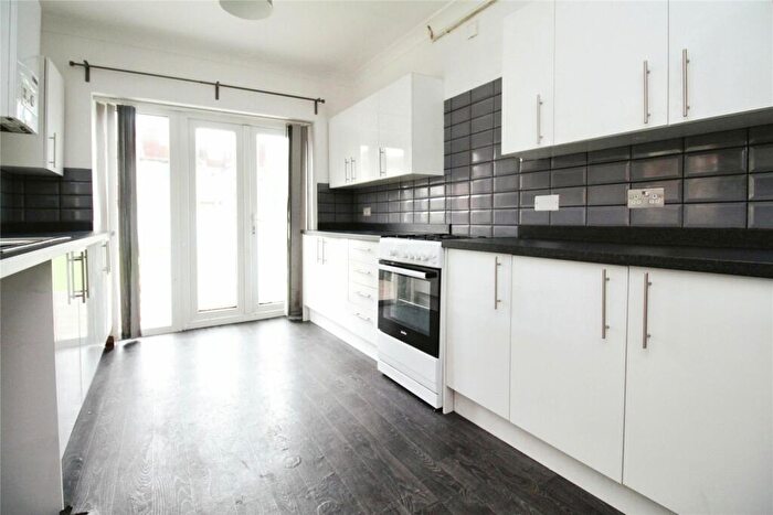 3 Bedroom House To Rent In Dover Road, Portsmouth, Hampshire, PO3