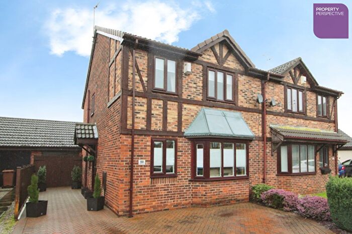 4 Bedroom Semi Detached House For Sale In Ashdene Close, Willerby, Hull, HU10