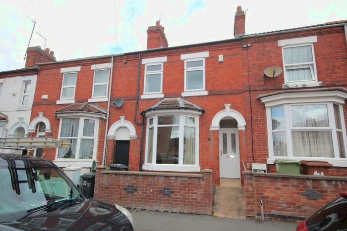 3 Bedroom Terraced House To Rent In York Road, Wellingborough, NN8