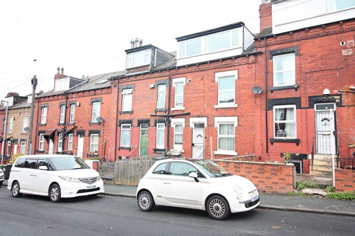 3 Bedroom Terraced House To Rent In Ashton Avenue, Leeds, West Yorkshire, LS8
