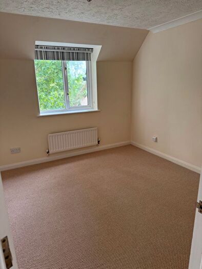2 Bedroom Flat To Rent In Forest Glade, Langdon Hills, Basildon, SS16