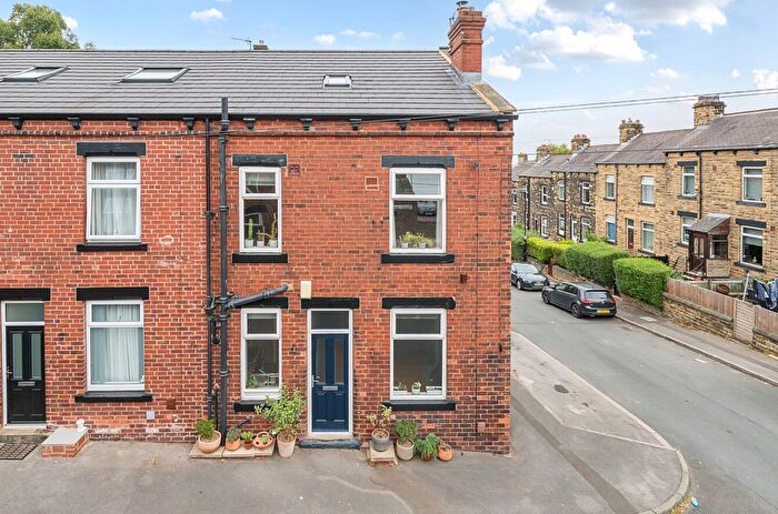 2 Bedroom End Of Terrace House For Sale In Prospect Avenue, Leeds, West Yorkshire, LS13
