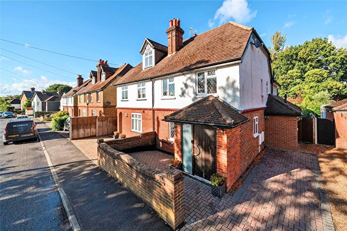 3 Bedroom Semi-detached House For Sale In Send, Surrey, GU23