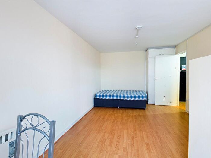 Studio To Rent In Boundary Lane, Welwyn Garden City, AL7
