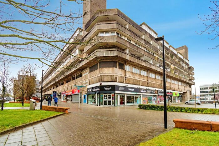 2 Bedroom Flat For Sale In Commercial Road, Southampton, Hampshire, SO15
