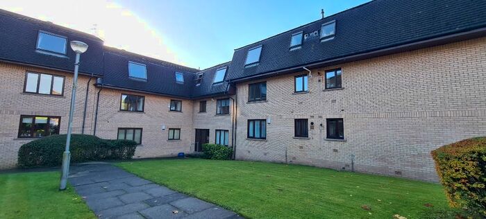 3 Bedroom Flat To Rent In Shawhill Road, Shawlands, Glasgow, G41