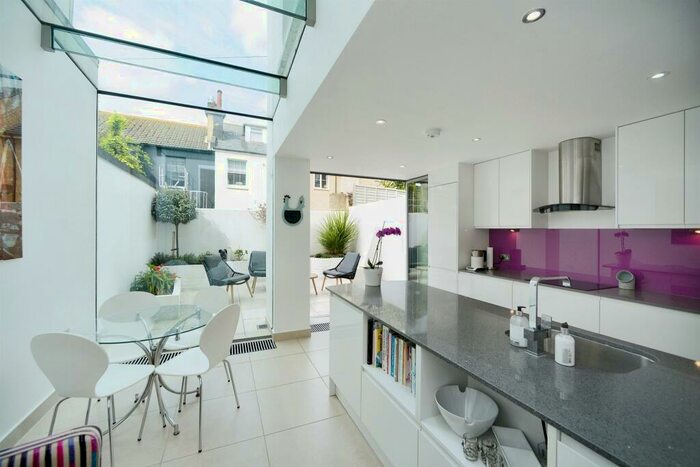 4 Bedroom House To Rent In Sudeley Place, Brighton, BN2