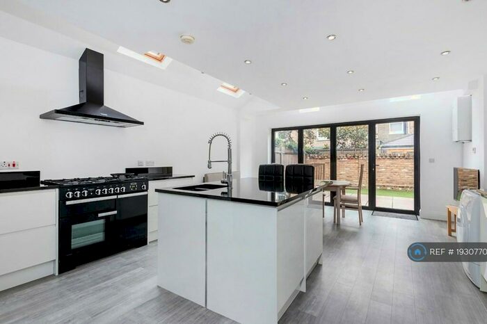 5 Bedroom Terraced House To Rent In Gaskarth Road, London, SW12