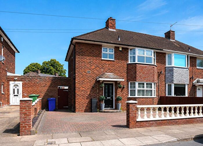 3 Bedroom Semi-Detached House For Sale In Beverley Crescent, Grimsby, N.E.Lincolnshire, DN32