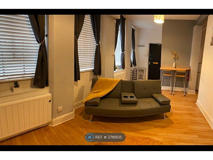 1 Bedroom Flat To Rent In Branson Court, Kettering, NN16