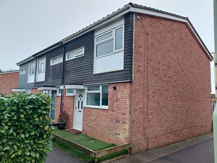 3 Bedroom End Of Terrace House For Sale In First Avenue, Sudbury, CO10