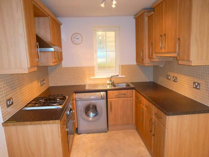 2 Bedroom Flat To Rent In Upperbrook Court, Greenbrook Fold, Burnley, BB12