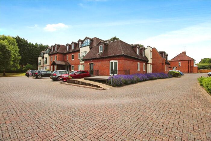 2 Bedroom Apartment To Rent In Old Bath Road, Charvil, Reading, Berkshire, RG10