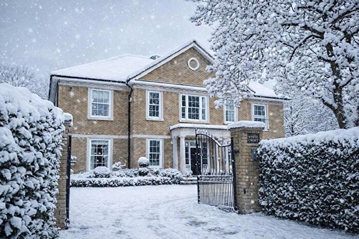 6 Bedroom Detached House For Sale In The Glade, Kingswood, KT20